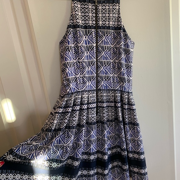 Vince Camuto lightly used dress size 12 - Picture 2 of 3